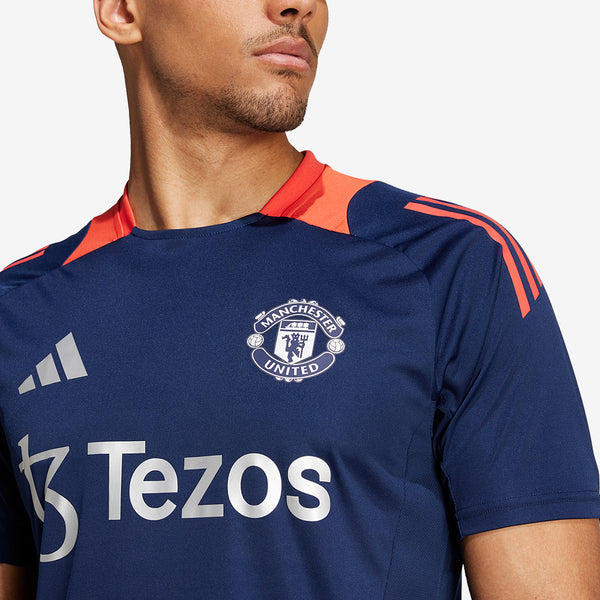 adidas Men Maillot d'entraînement Manchester United Tiro 24